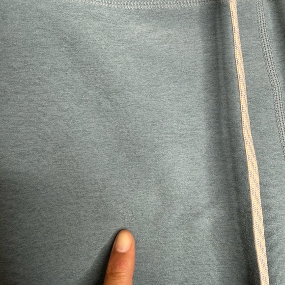 Vuori Womens Vibe Elation Shorts Blue High Rise Bike Short Size M Style #VW387 - Picture 3 of 10